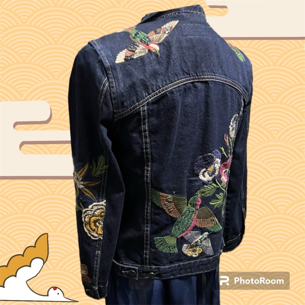 BLANK NYC embroidered Denim Jacket xs new w no tags